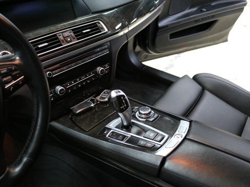 Used 2012 BMW 750Li image 74