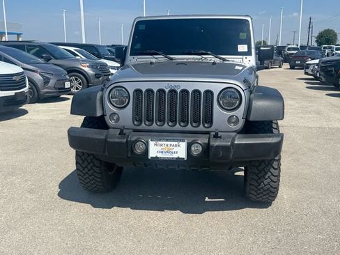 Used 2016 Jeep Wrangler Unlimited Sport w/ Quick Order Package 24S AWD/4WD image 8