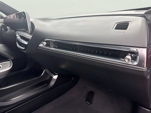 Used 2024 Cadillac Lyriq Sport AWD/4WD image 18