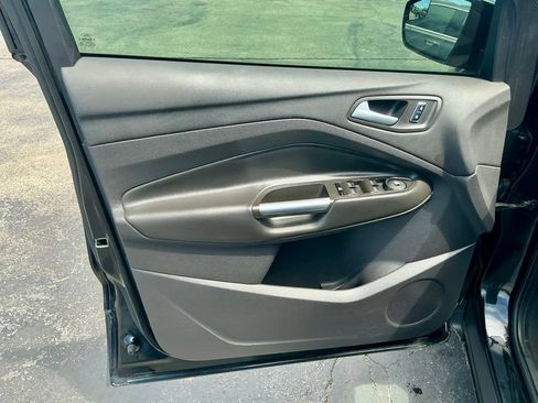 Used 2014 Ford Escape SE w/ Equipment Group 201A FWD image 21