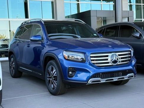 New 2026 Mercedes-Benz GLB 250 4MATIC image 4