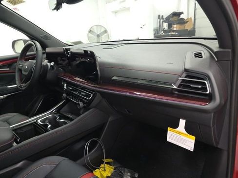 New 2026 Chevrolet Traverse RS image 27