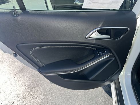 Used 2020 Mercedes-Benz GLA 250 4MATIC image 45