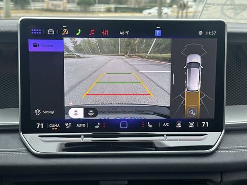 New 2026 Volkswagen Tiguan SE R-Line image 17