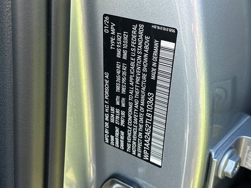 New 2026 Porsche Macan image 33