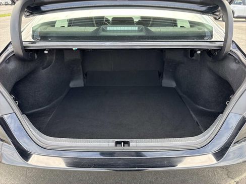 Used 2024 Toyota Camry SE image 27