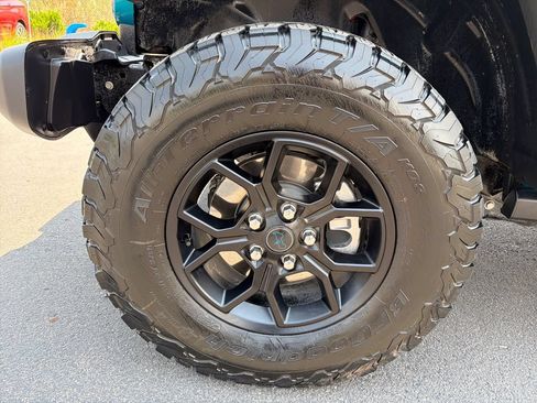 Used 2024 Jeep Wrangler Unlimited AWD/4WD image 25