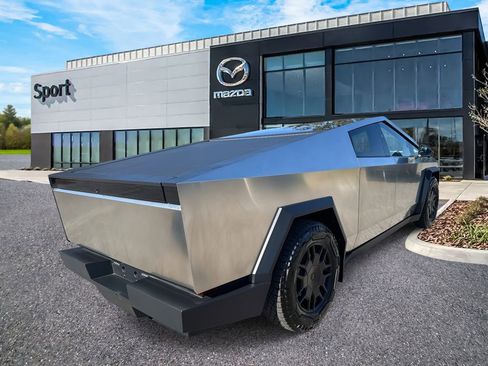 Used 2024 Tesla Cybertruck AWD Crew Cab image 3