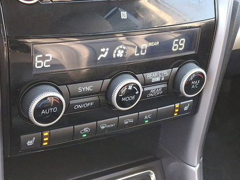 Used 2020 Subaru Ascent Limited w/ Popular Package #2 image 16