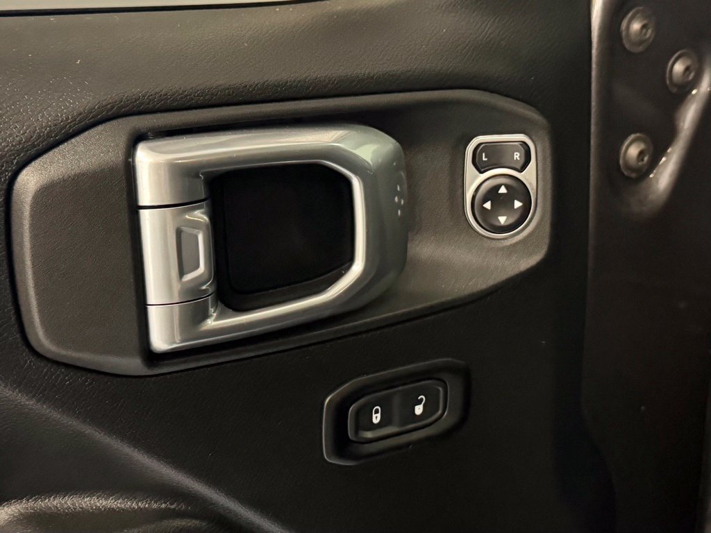 Used 2021 Jeep Gladiator Sport AWD/4WD image 13