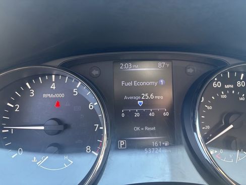 Used 2018 Nissan Rogue Sport SL AWD/4WD image 19