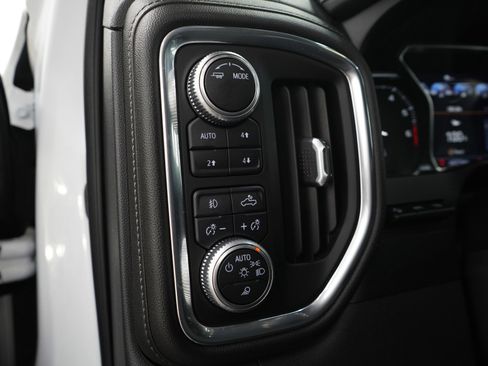 Used 2020 GMC Sierra 1500 Denali w/ Denali Ultimate Package AWD/4WD image 27