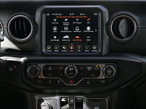 Used 2022 Jeep Gladiator Overland image 13