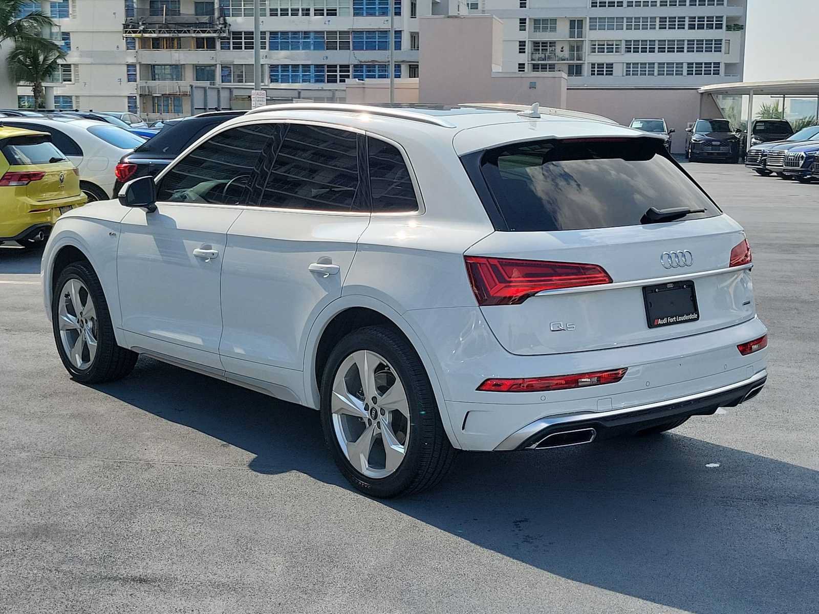 Certified 2023 Audi Q5 2.0T Premium Plus w/ Premium Plus Package AWD/4WD image 4