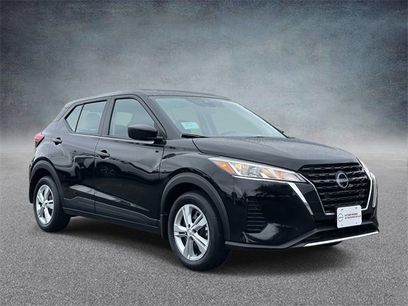 New 2025 Nissan Kicks Play S w/ Interior Electronics Package