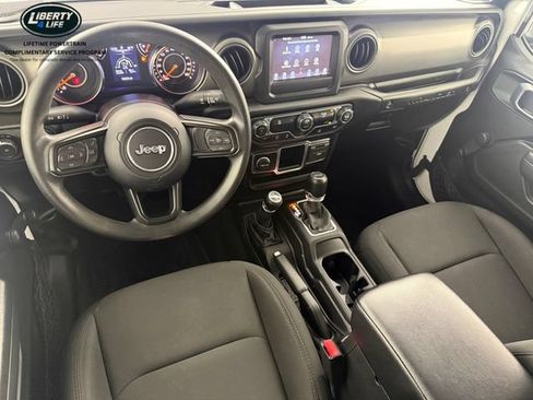 Used 2022 Jeep Wrangler Unlimited Sport AWD/4WD image 33