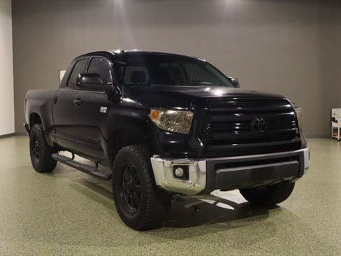 Used 2016 Toyota Tundra SR5 w/ SR5 Upgrade Package RWD image 1