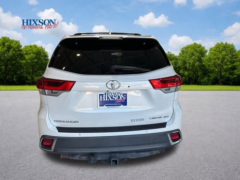 Used 2018 Toyota Highlander Limited Platinum image 6