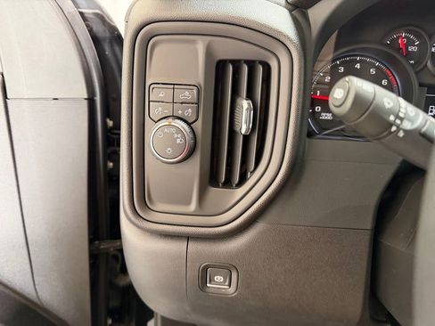 Used 2025 Chevrolet Silverado 2500 Custom w/ Custom Value Package RWD image 3