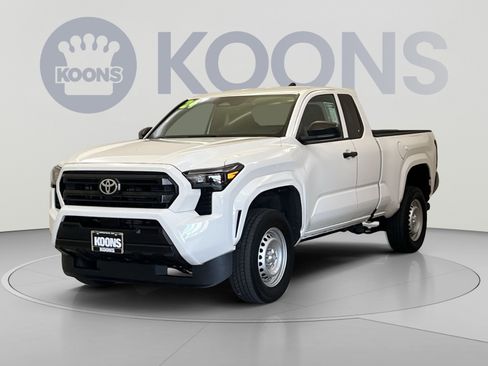 Used 2024 Toyota Tacoma SR RWD image 4