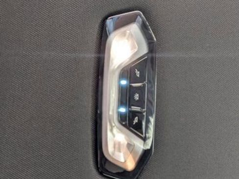 Used 2023 BMW 330i Sedan w/ Driving Assistance Package image 19