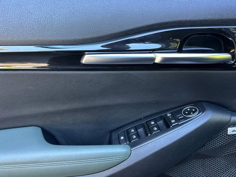 Used 2024 Kia Seltos SX w/ SX Sunroof Package AWD/4WD image 11