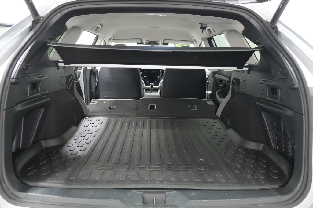 Used 2023 Subaru Outback Premium AWD/4WD image 24