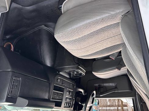 Used 2016 GMC Savana 3500 image 8