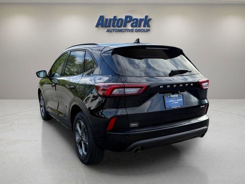 Used 2023 Ford Escape ST-Line w/ Tech Pack #1 AWD/4WD image 7