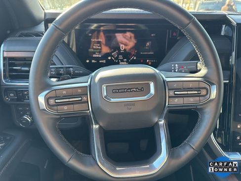 Used 2025 GMC Yukon Denali image 22