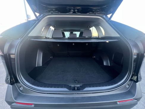 Used 2025 Toyota RAV4 XLE image 32