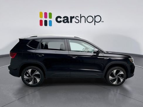 Used 2024 Volkswagen Taos SE AWD/4WD image 6