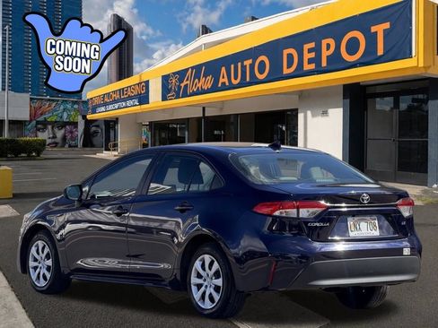 Used 2025 Toyota Corolla LE FWD image 3