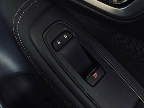 Used 2022 Subaru Forester Premium image 18