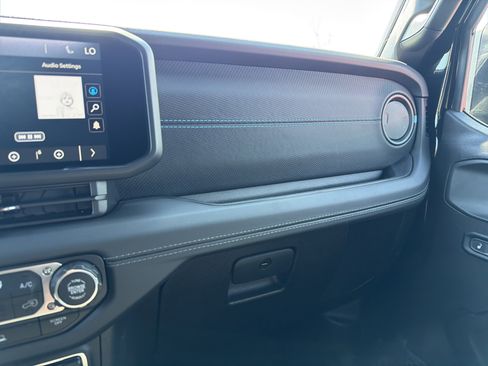 Certified 2025 Jeep Wrangler Unlimited Rubicon 4xe w/ Convenience Group image 21