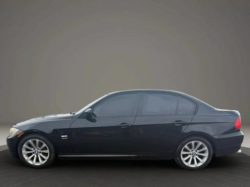 Used 2011 BMW 328i xDrive Sedan AWD/4WD image 8