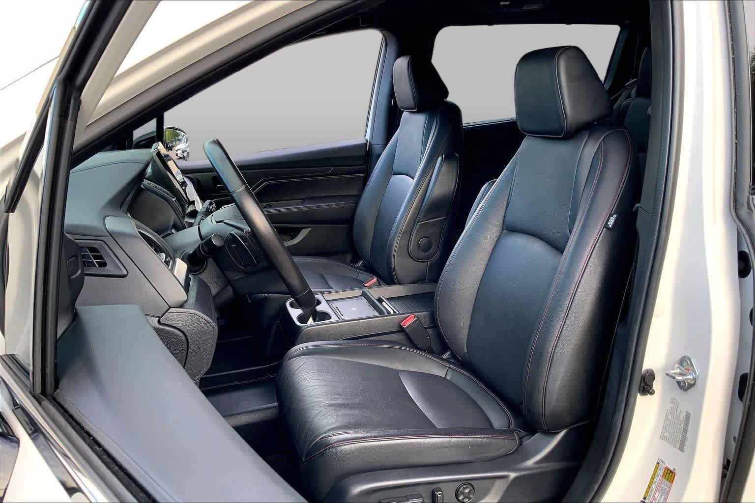 Used 2025 Honda Odyssey Sport-L image 9