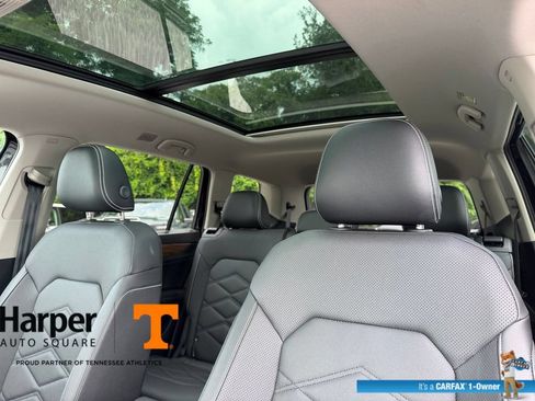 Used 2025 Volkswagen Atlas SE w/ Panoramic Sunroof Package AWD/4WD image 12