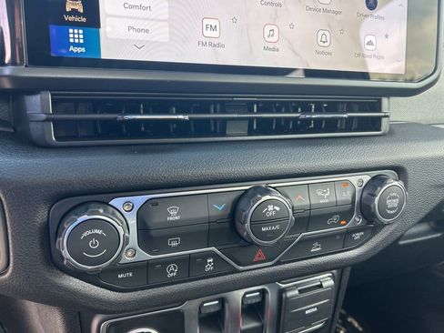 New 2026 Jeep Wrangler Sport AWD/4WD image 38