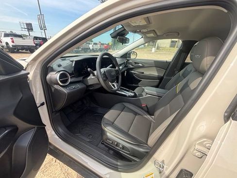 New 2026 Chevrolet Trax ACTIV w/ Driver Confidence Package FWD image 11