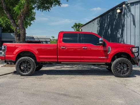 Used 2022 Ford F350 Platinum AWD/4WD image 7