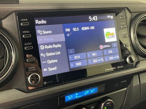 Used 2022 Toyota Tacoma TRD Off-Road w/ Technology Package AWD/4WD image 7