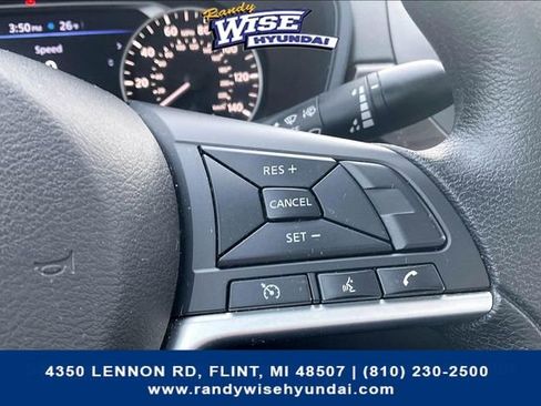 Used 2024 Nissan Altima 2.5 SV image 21