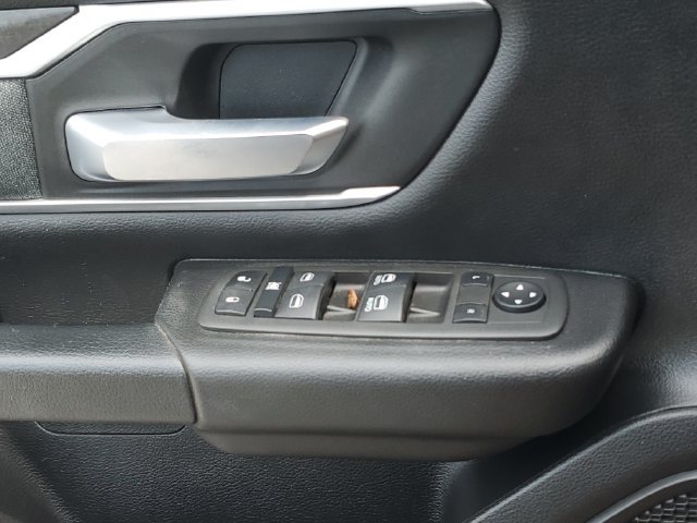 Used 2022 RAM 1500 Big Horn AWD/4WD image 22