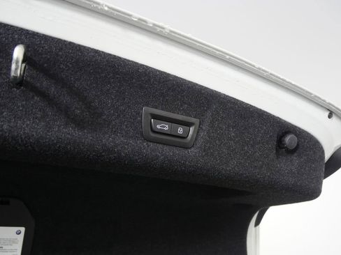 Certified 2024 BMW 330i xDrive 330i xDrive w/ Premium Package image 18