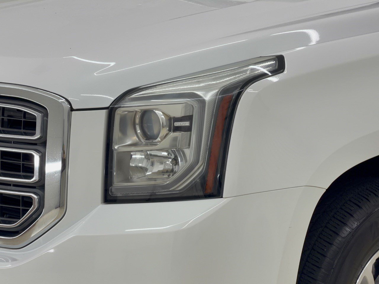 Used 2018 GMC Yukon SLT w/ Open Road Package RWD image 12