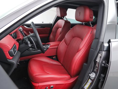 Certified 2023 Maserati Levante Modena AWD/4WD image 16