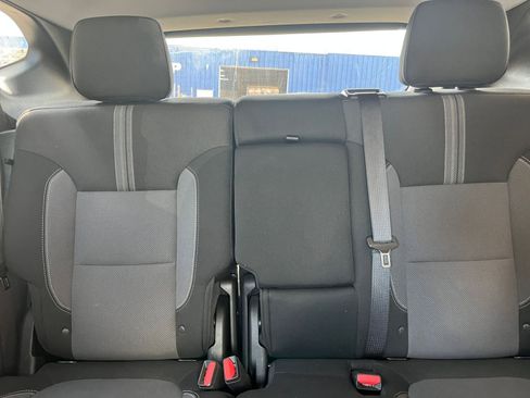 Used 2025 Chevrolet Blazer LT image 39