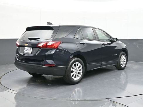 Used 2021 Chevrolet Equinox LS image 14