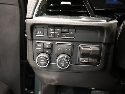 New 2026 Chevrolet Suburban RST w/ Advanced Technology Package image 26